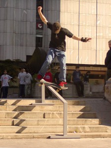800px-Skateboarder