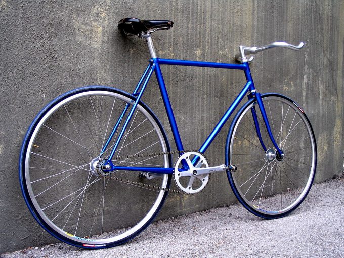 Fixed gear freestyle